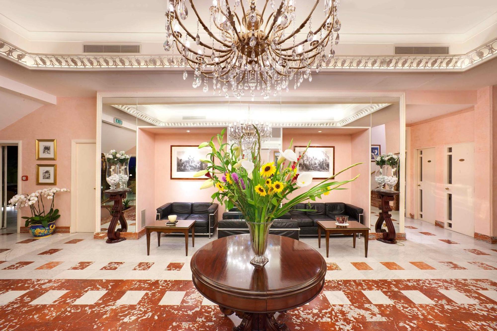 Hotel Continental Sorrento Esterno foto