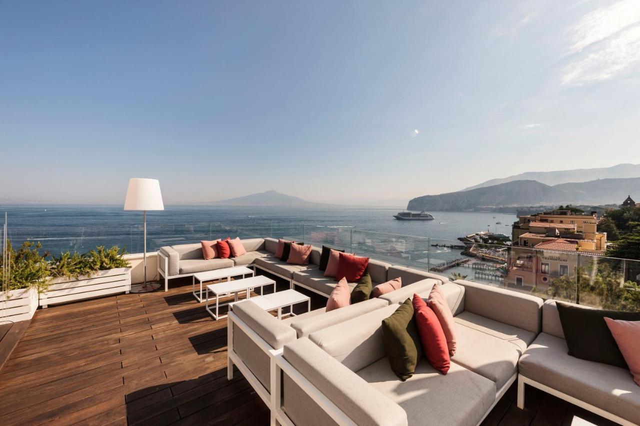Hotel Continental Sorrento Esterno foto